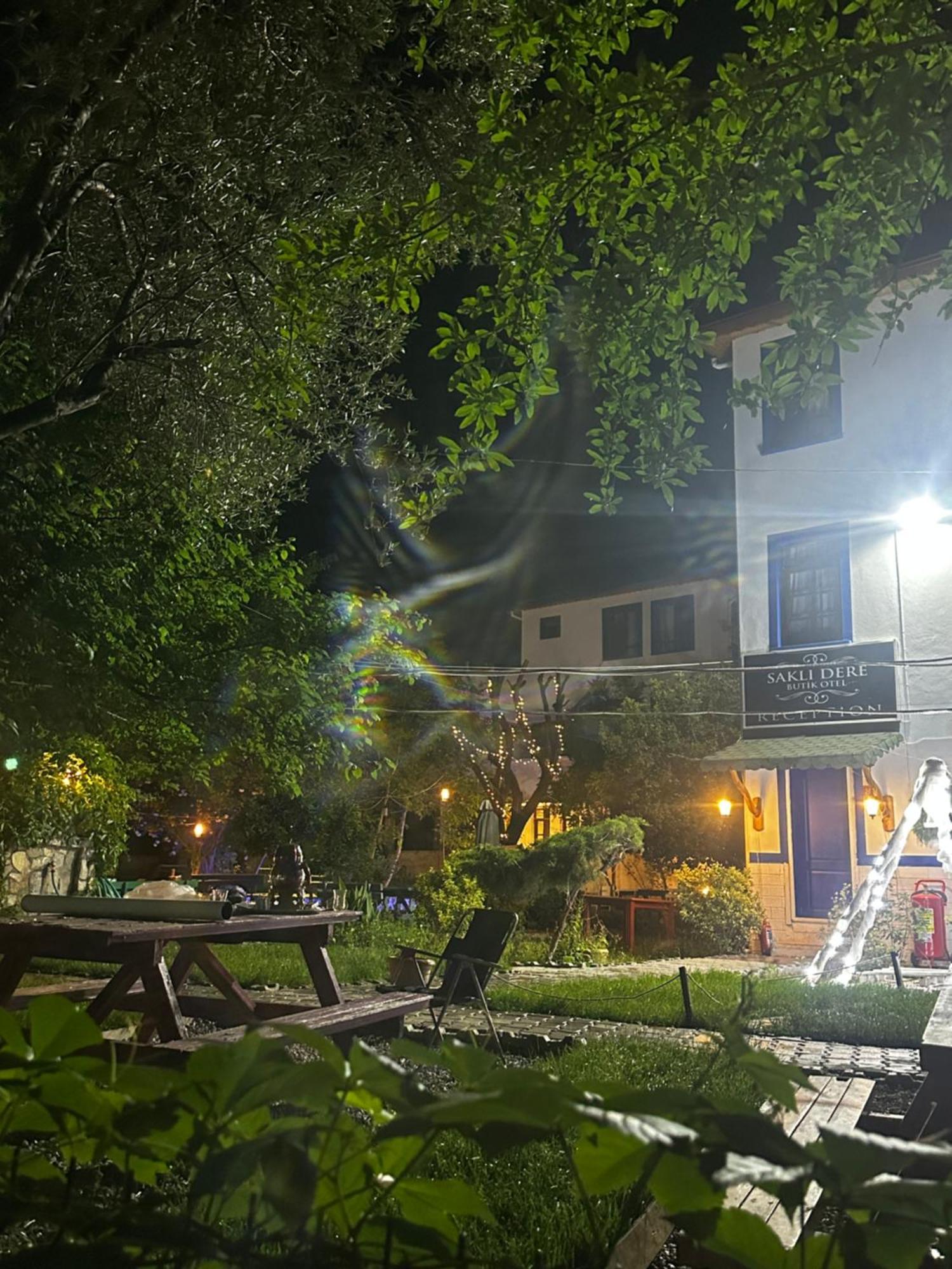 Sakliderebutikotel エドレミト エクステリア 写真